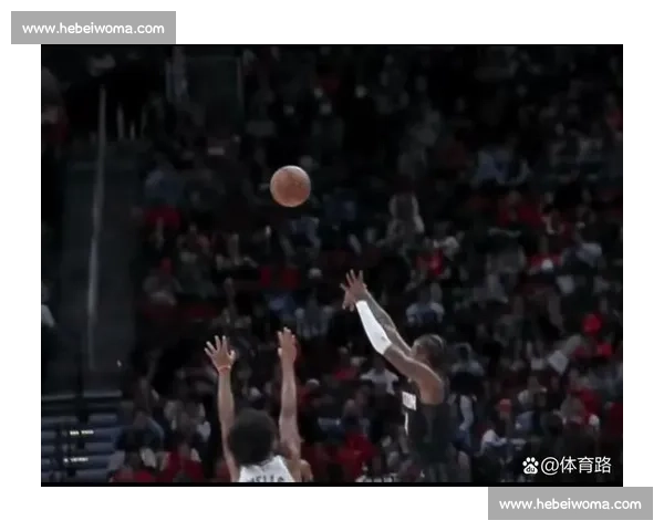 篮球急停变向：这个进攻动作竟致骨折！